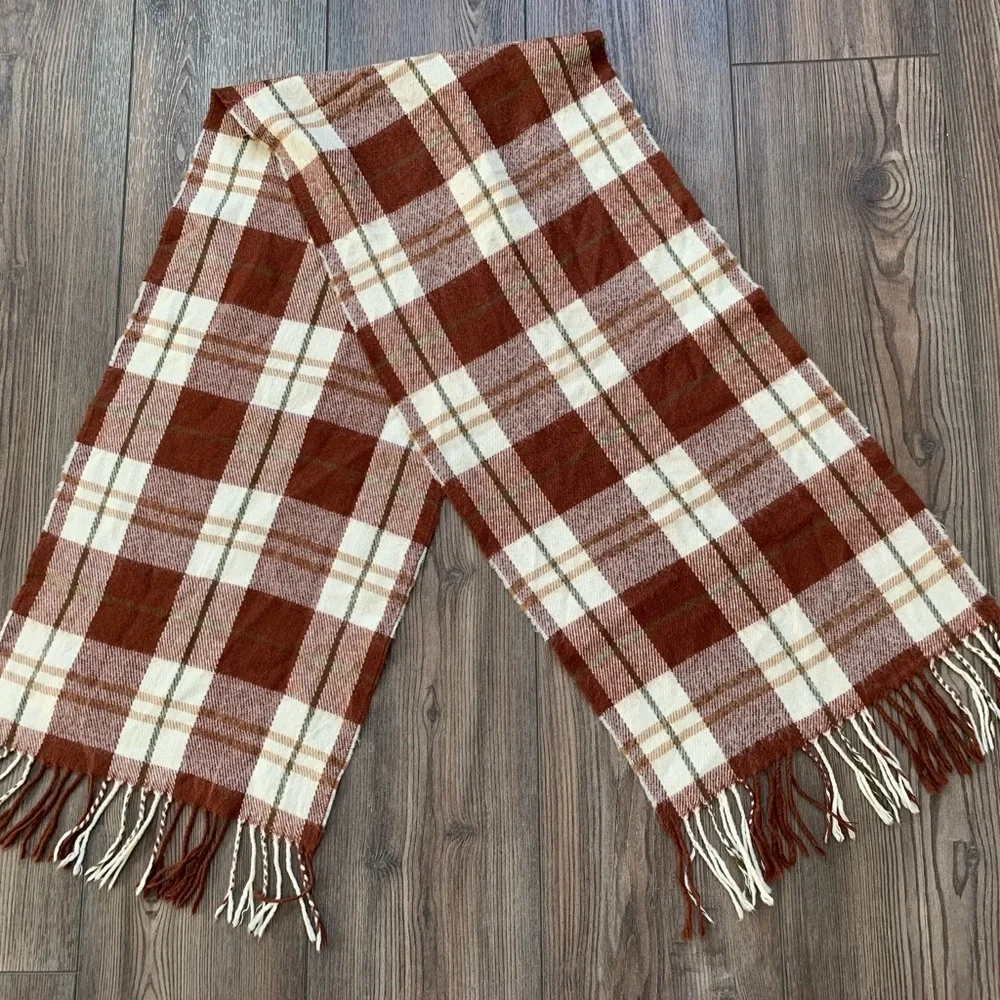 Fringe- Red and White scarf